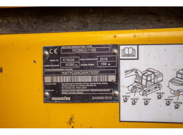 Excavator senile Komatsu PC 290LC-11 de vanzare